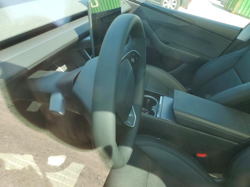 50958026 :رقم المزاد ، 7SAYGDED2TF421843 vin ، 2026 Tesla Model Y مزاد بيع