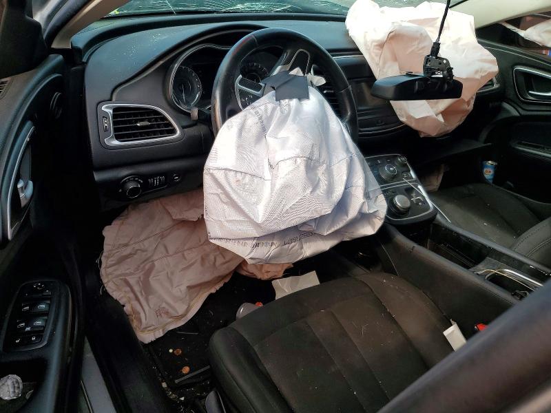 Продаж на аукціоні авто 2016 Chrysler 200, vin: 1C3CCCFB2GN182462, номер лоту: 49252296