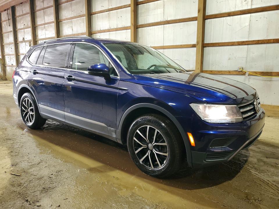 51201596 :رقم المزاد ، 3VV3B7AXXMM069374 vin ، 2021 Volkswagen Tiguan مزاد بيع