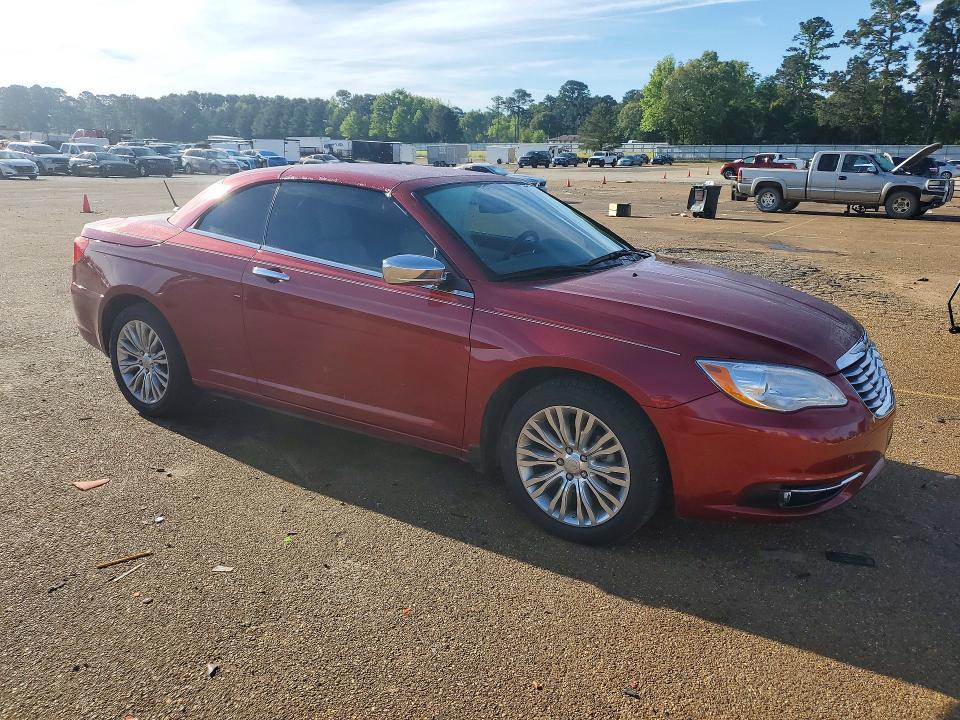 2013 Chrysler 200 მანქანა იყიდება აუქციონზე, vin: 1C3BCBFG4DN551173, აუქციონის ნომერი: 48578216