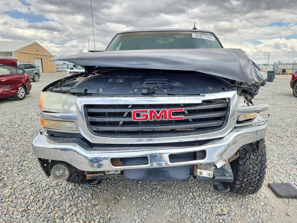 51877766 :رقم المزاد ، 2GTEK19T931305878 vin ، 2003 Gmc New Sierra مزاد بيع