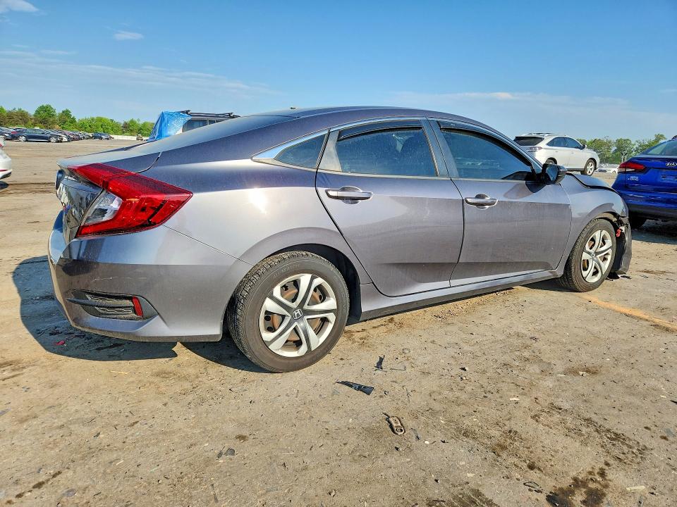 Продажа на аукционе авто 2018 Honda Civic, vin: 19XFC2E57JE038786, номер лота: 51310046