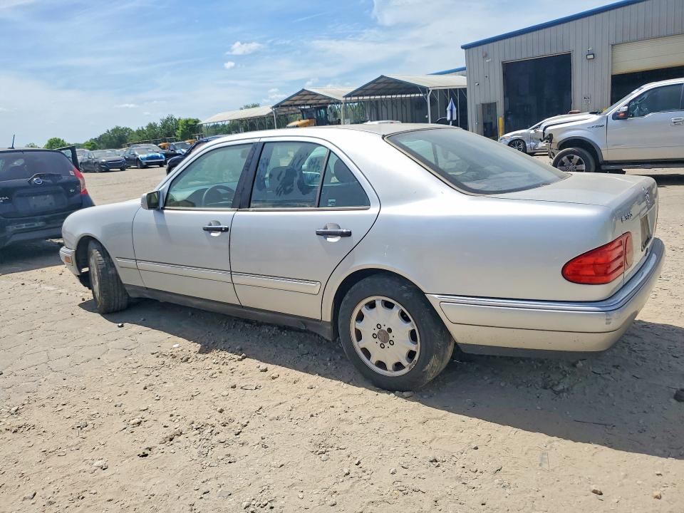 Продажа на аукционе авто 1998 Mercedes-benz E, vin: WDBJF65F1WA598362, номер лота: 47359936
