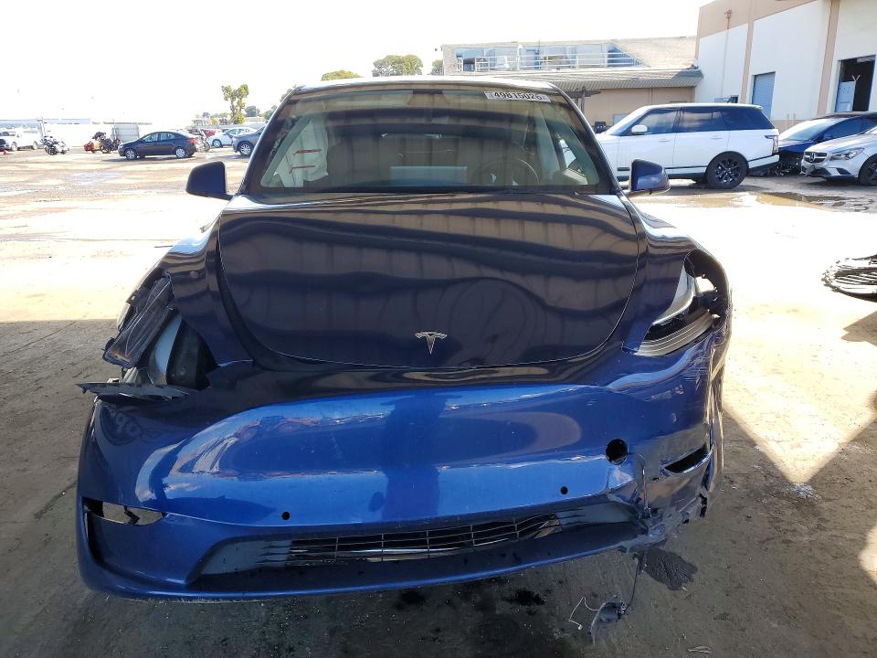 49815026 :رقم المزاد ، 5YJYGDEE5MF285442 vin ، 2021 Tesla Model Y مزاد بيع