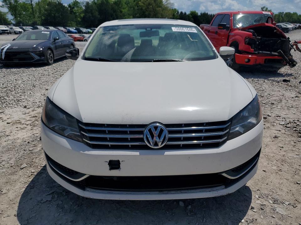 50061646 :رقم المزاد ، 1VWBN7A31EC073943 vin ، 2014 Volkswagen Passat مزاد بيع