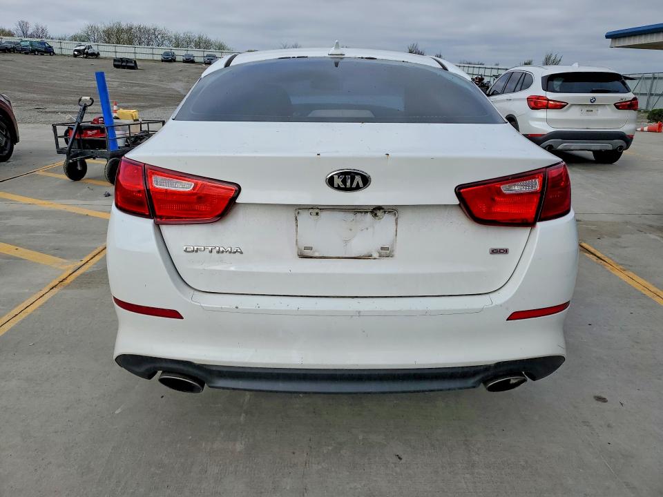 47369826 :رقم المزاد ، 5XXGM4A79FG408848 vin ، 2015 Kia Optima مزاد بيع