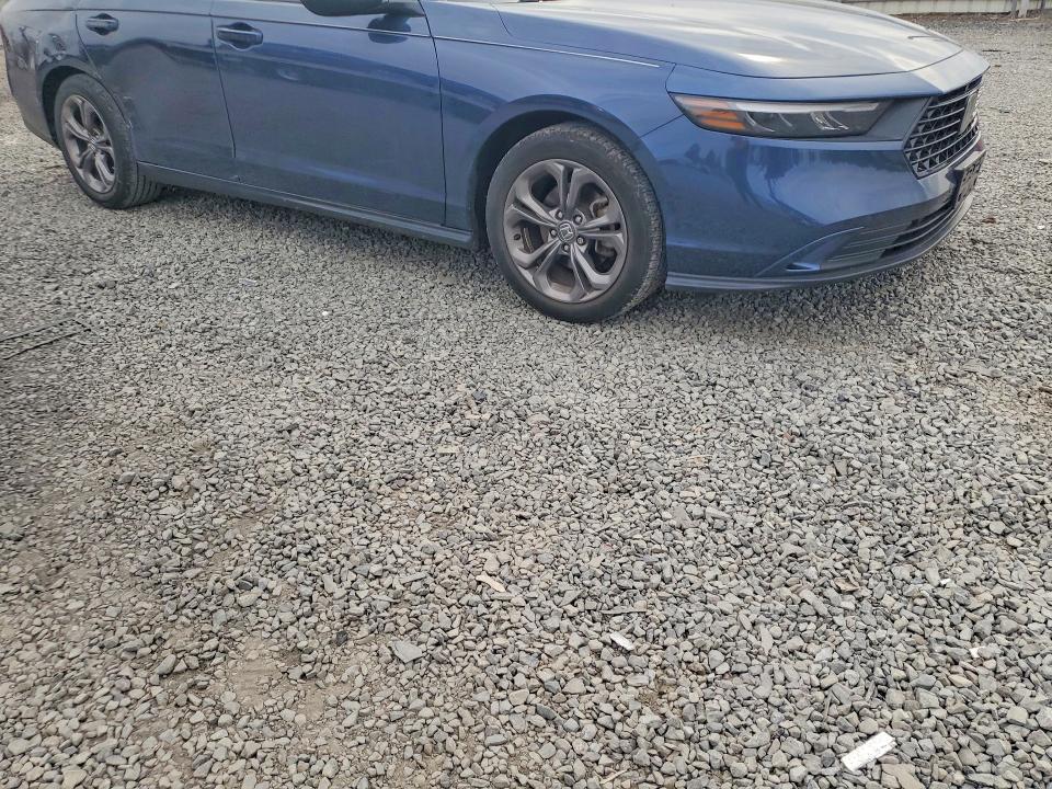 51651446 :رقم المزاد ، 1HGCY1F33RA015887 vin ، 2024 Honda Accord مزاد بيع