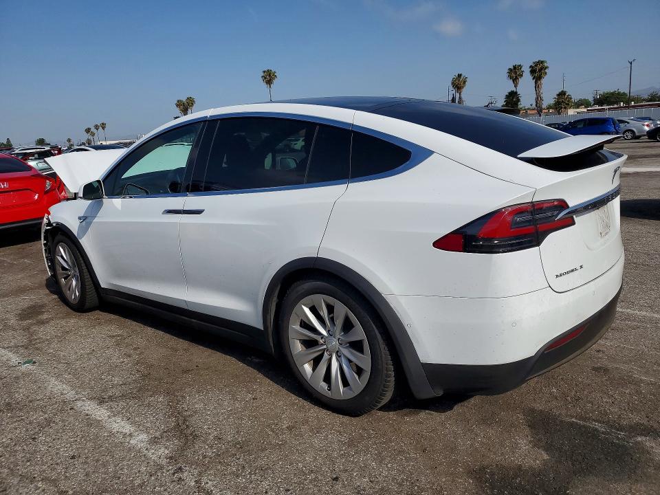 Auction sale of the 2016 Tesla Model X, vin: 5YJXCAE20GF001540, lot number: 50425456