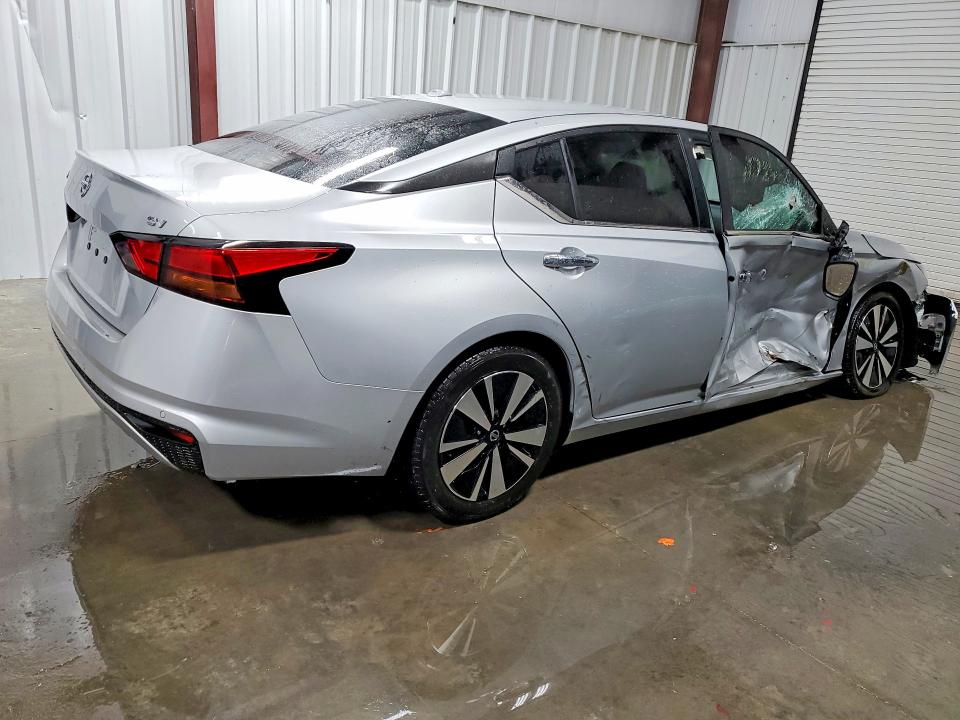 Продажа на аукционе авто 2022 Nissan Altima, vin: 1N4BL4DVXNN306197, номер лота: 51103126