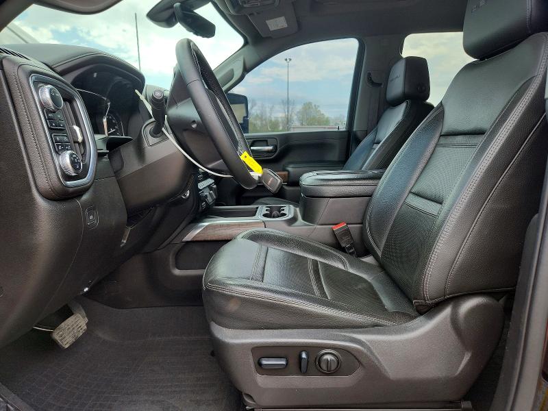 50467726 :رقم المزاد ، 1GT49WEY2NF252541 vin ، 2022 Gmc Sierra مزاد بيع