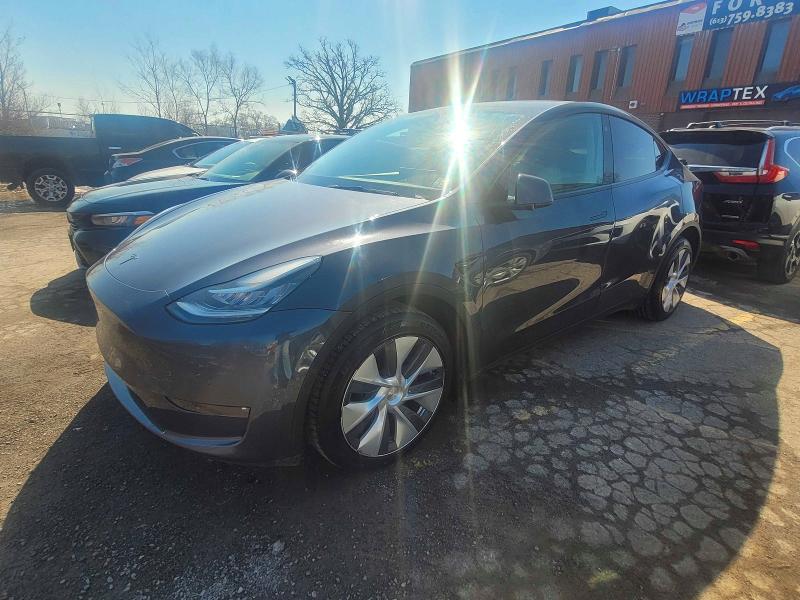49428826 :رقم المزاد ، 7SAYGDEE8NF571970 vin ، 2022 Tesla Model Y مزاد بيع