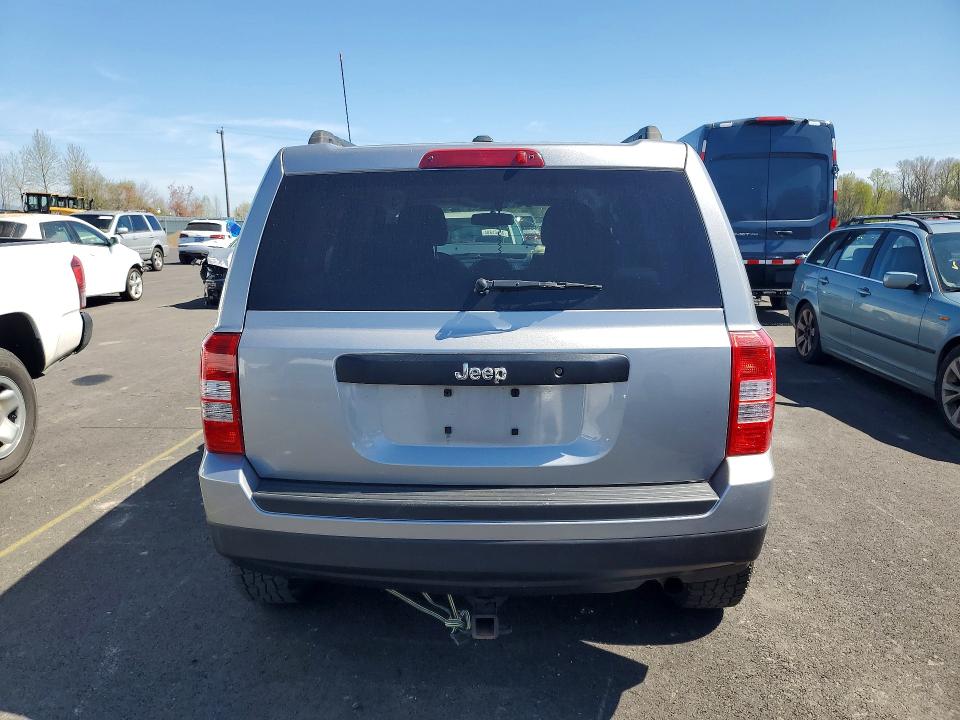 49273406 :رقم المزاد ، 1C4NJPBA0HD117972 vin ، 2017 Jeep Patriot مزاد بيع