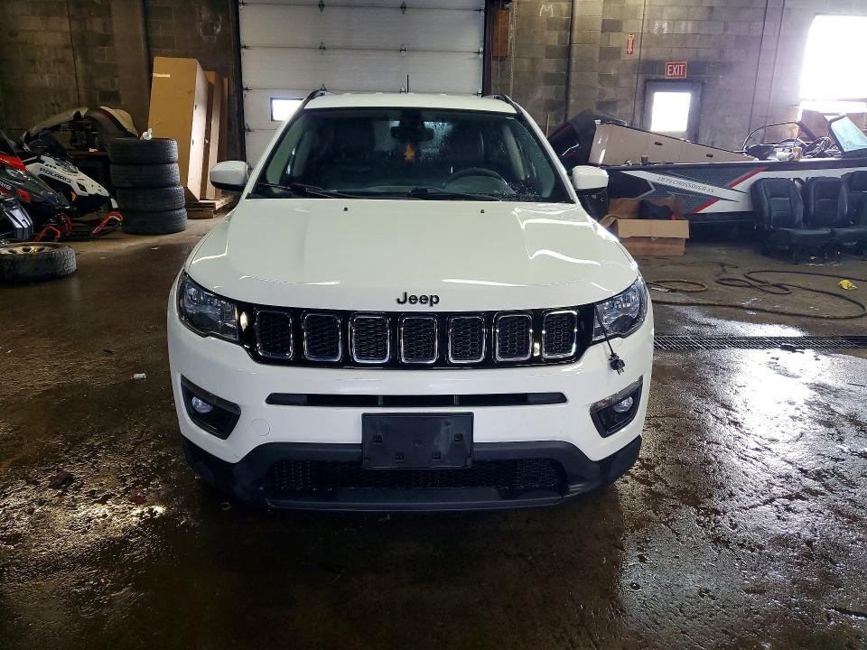 Auction sale of the 2018 Jeep Compass, vin: 3C4NJDBB1JT251364, lot number: 48240216