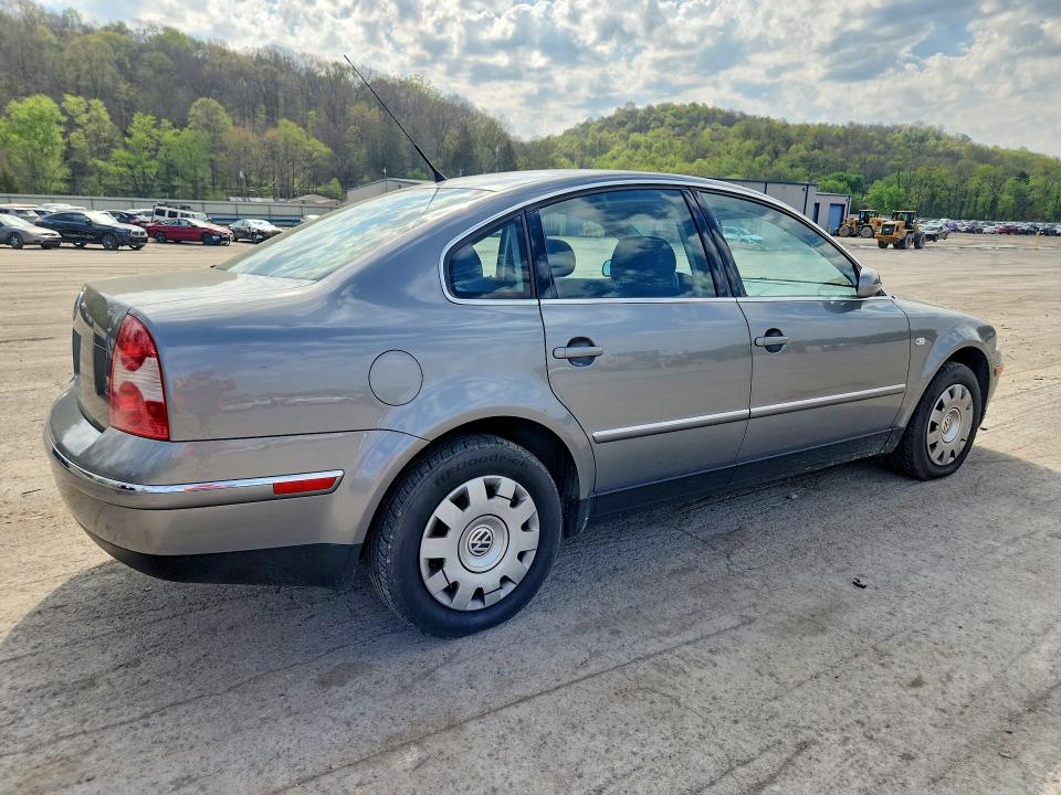 Продажа на аукционе авто 2003 Volkswagen Passat, vin: WVWMD63B93P034228, номер лота: 51043996