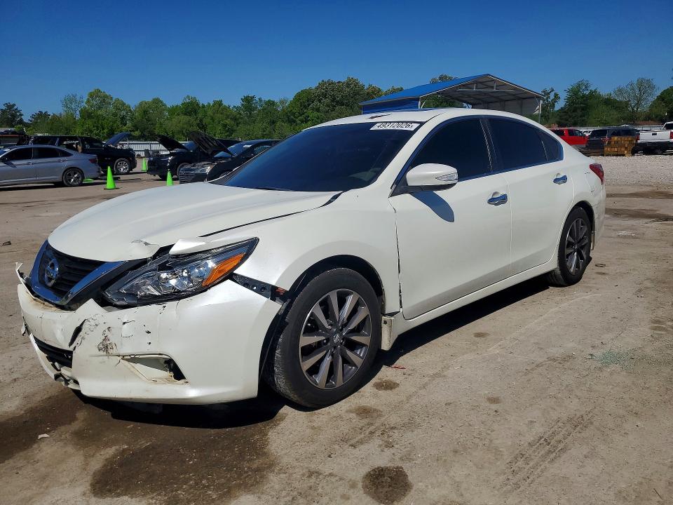 Продаж на аукціоні авто 2016 Nissan Altima, vin: 1N4AL3AP8GC267040, номер лоту: 49312026