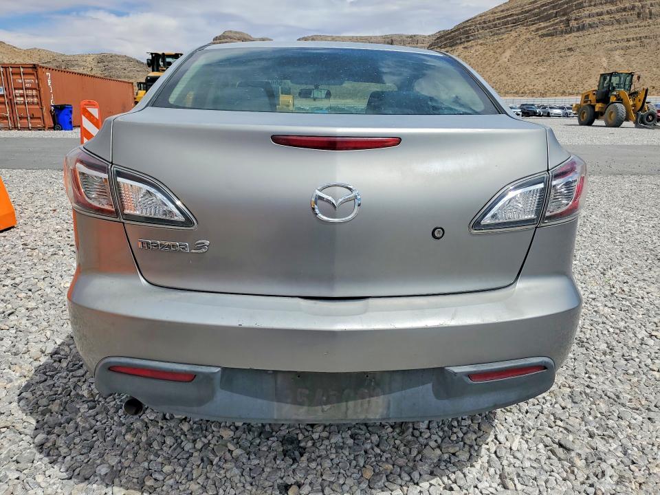 50941746 :رقم المزاد ، JM1BL1UF9B1496126 vin ، 2011 Mazda 3 مزاد بيع