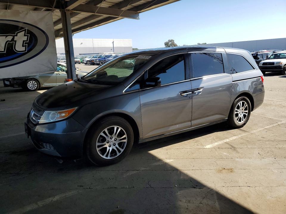 52257326 :رقم المزاد ، 5FNRL5H69DB003989 vin ، 2013 Honda Odyssey مزاد بيع