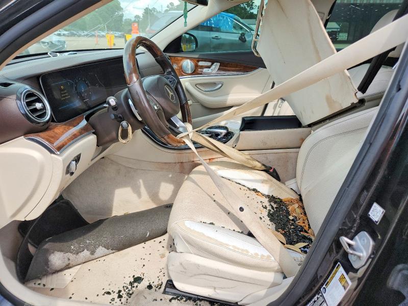 51110186 :رقم المزاد ، WDDZF4JB6HA103299 vin ، 2017 Mercedes-benz E مزاد بيع