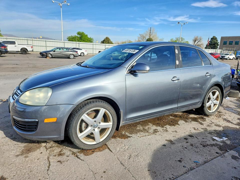 Продажа на аукционе авто 2008 Volkswagen Jetta, vin: 3VWRM81K58M077737, номер лота: 49016136