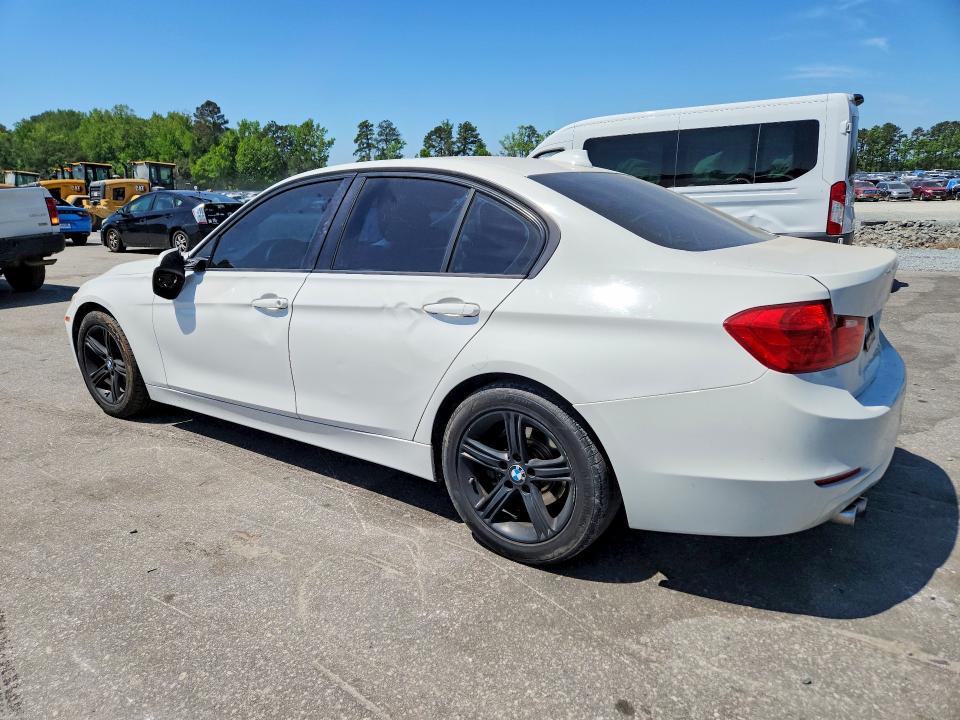 50777376 :رقم المزاد ، WBA3C1C57EK116273 vin ، 2014 Bmw 328 مزاد بيع