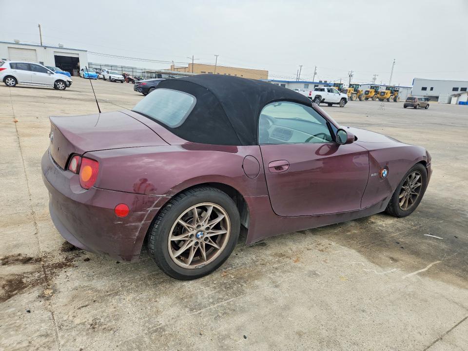 51720426 :رقم المزاد ، 4USBT33403LS42249 vin ، 2003 Bmw Z4 مزاد بيع