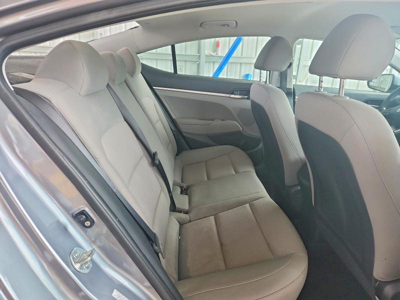 2019 Hyundai Elantra მანქანა იყიდება აუქციონზე, vin: KMHD74LF0KU863800, აუქციონის ნომერი: 51841776