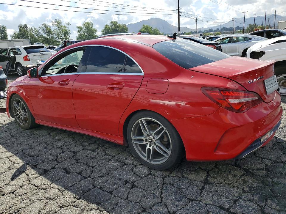47798566 :رقم المزاد ، WDDSJ4EB5JN523063 vin ، 2018 Mercedes-benz Cla مزاد بيع