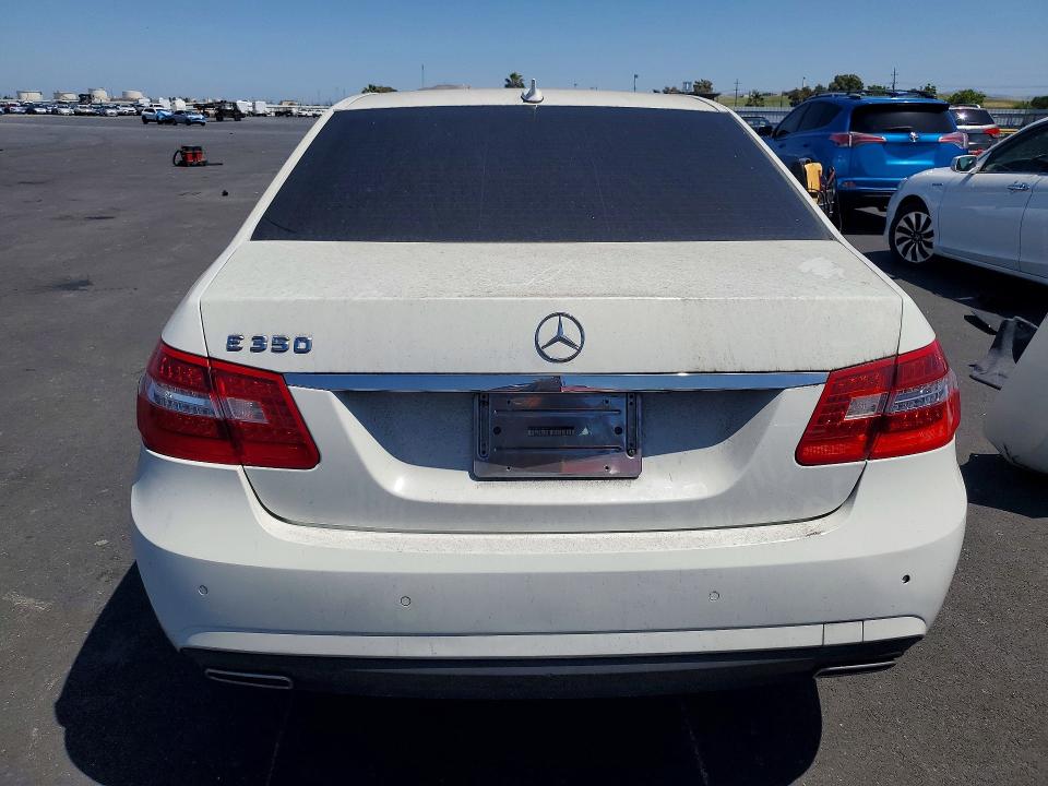 51418106 :رقم المزاد ، WDDHF5GB5AA020283 vin ، 2010 Mercedes-benz E مزاد بيع