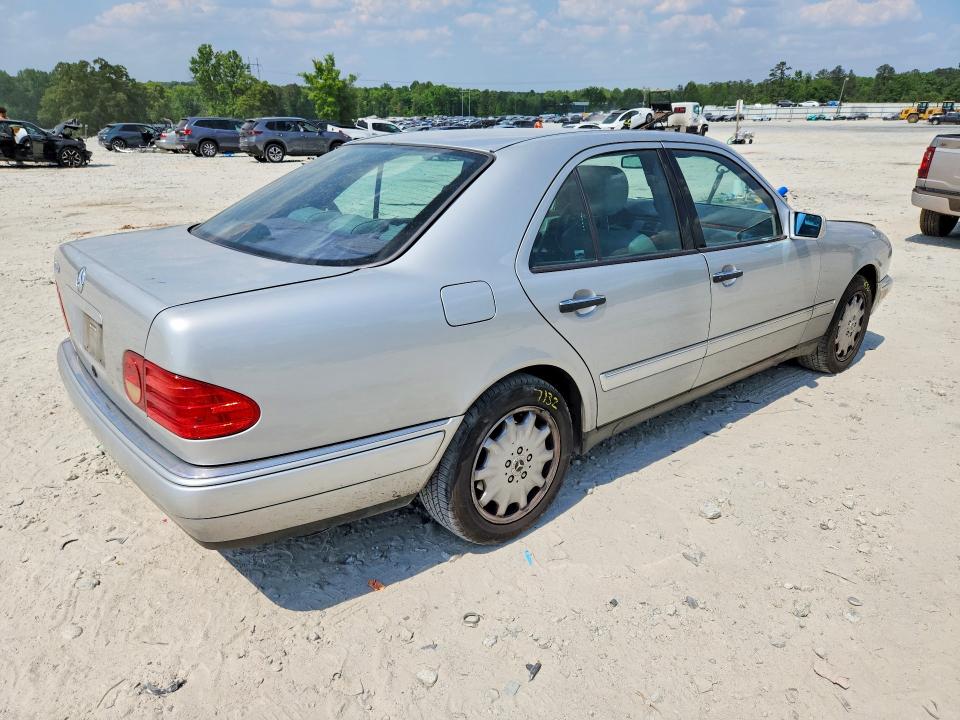 Aukcja sprzedaży 1998 Mercedes-benz E, vin: WDBJF65F9WA585469, numer aukcji: 51027346