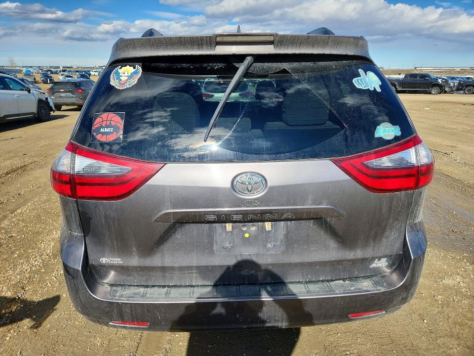 Продажа на аукционе авто 2020 Toyota Sienna, vin: 5TDJZ3DCXLS230341, номер лота: 48834436