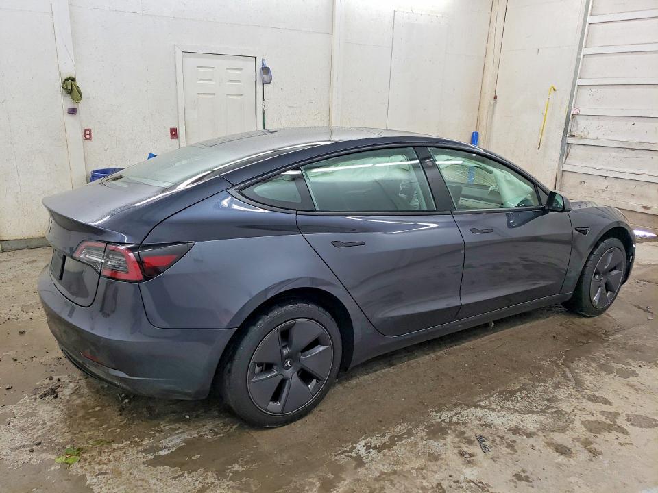 Продажа на аукционе авто 2023 Tesla Model 3, vin: 5YJ3E1EAXPF408376, номер лота: 51121786