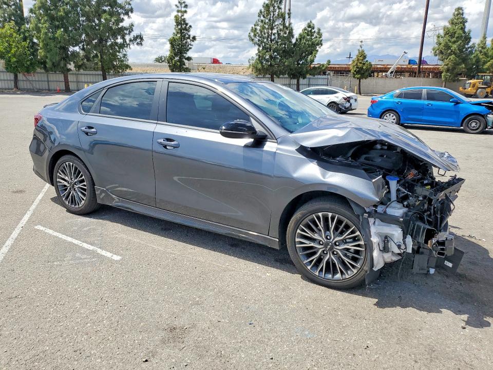 2023 Kia Forte მანქანა იყიდება აუქციონზე, vin: 3KPF54AD0PE688796, აუქციონის ნომერი: 49633346