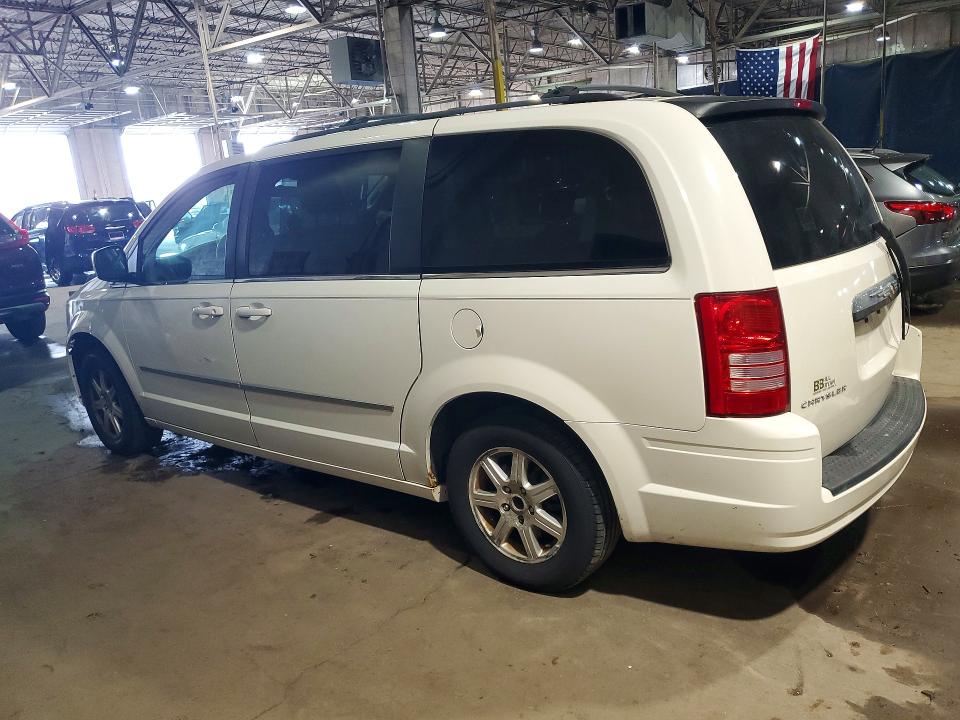 2010 Chrysler Town & Country მანქანა იყიდება აუქციონზე, vin: 2A4RR5D17AR104287, აუქციონის ნომერი: 49311446