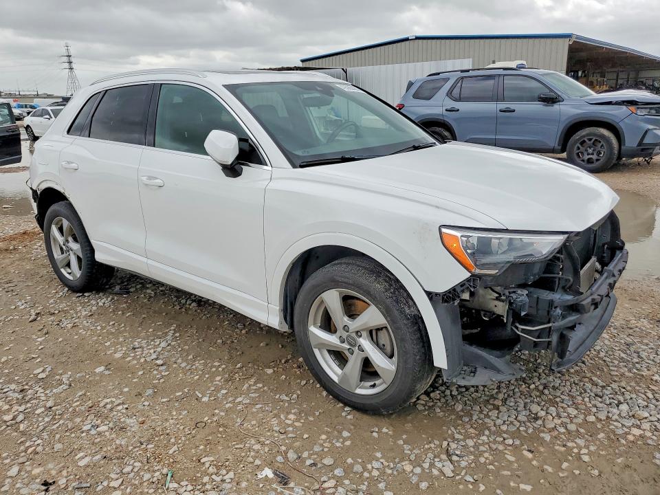 2020 Audi Q3 მანქანა იყიდება აუქციონზე, vin: WA1AECF3XL1038112, აუქციონის ნომერი: 49386426