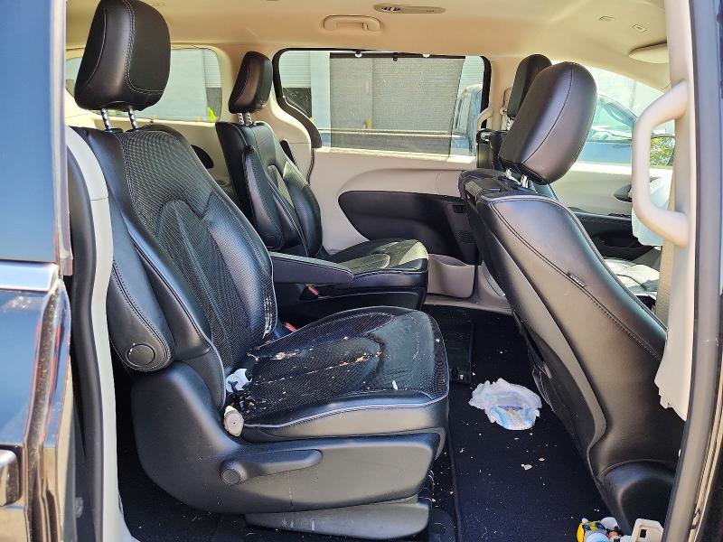 51486296 :رقم المزاد ، 2C4RC1N71JR356314 vin ، 2018 Chrysler Pacifica مزاد بيع