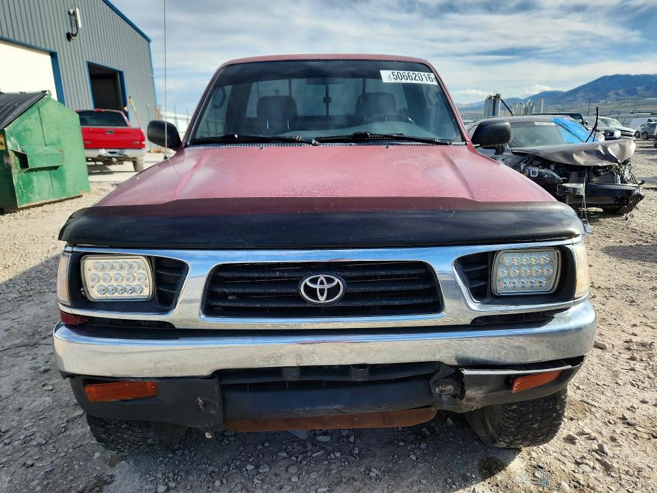 50662016 :رقم المزاد ، 4TAUN61C2SZ061150 vin ، 1995 Toyota Tacoma مزاد بيع