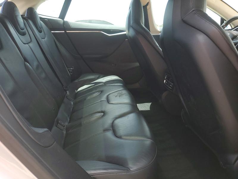 50855836 :رقم المزاد ، 5YJSA1CN4DFP04115 vin ، 2013 Tesla Model S مزاد بيع