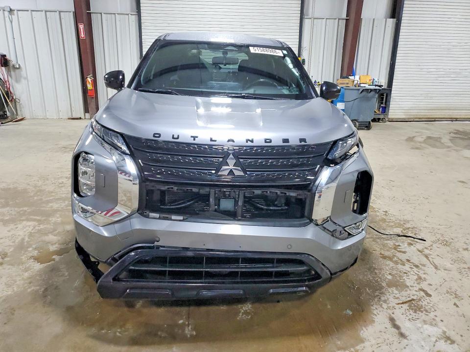 51588986 :رقم المزاد ، JA4J4UA8XPZ030417 vin ، 2023 Mitsubishi Outlander مزاد بيع