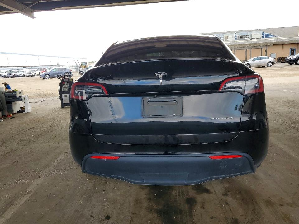 Продажа на аукционе авто 2023 Tesla Model Y, vin: 7SAYGDEE1PF621059, номер лота: 51596926