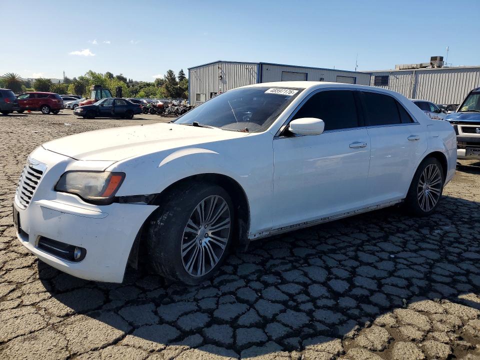 Auction sale of the 2012 Chrysler 300, vin: 2C3CCABG7CH186130, lot number: 48597176