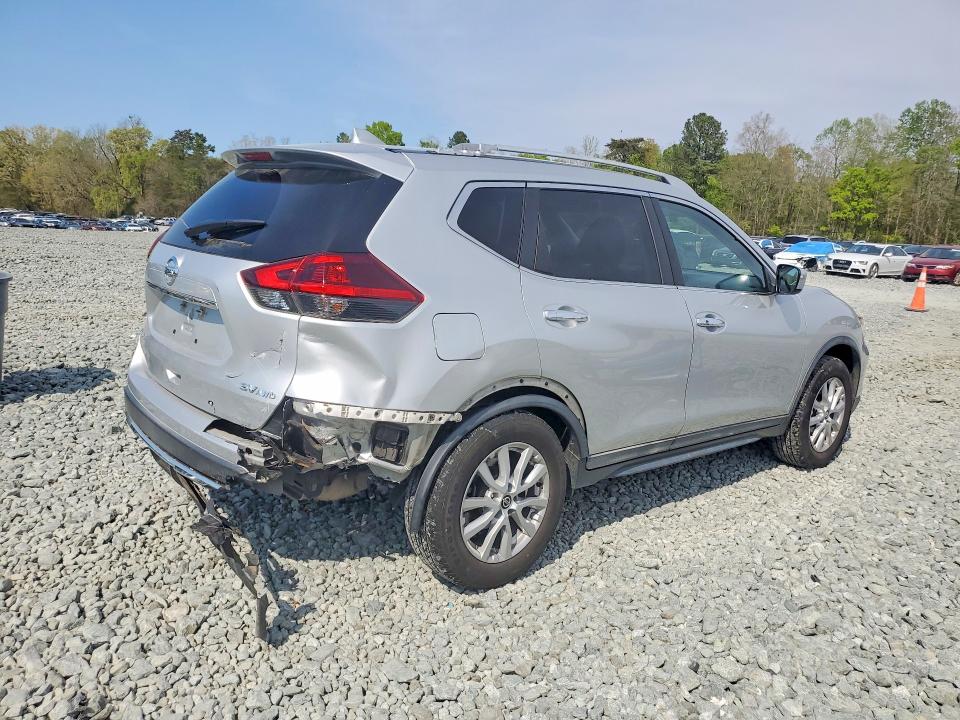 49224176 :رقم المزاد ، KNMAT2MV7JP595077 vin ، 2018 Nissan Rogue مزاد بيع