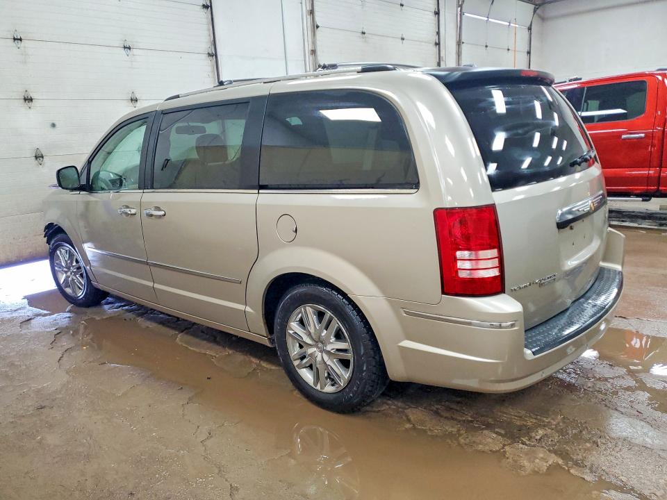 Auction sale of the 2008 Chrysler Town & Country, vin: 2A8HR64X88R820310, lot number: 49880586