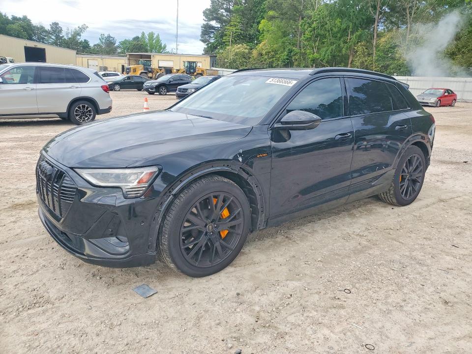 2022 Audi E-tron მანქანა იყიდება აუქციონზე, vin: WA1VABGE4NB040748, აუქციონის ნომერი: 51366566