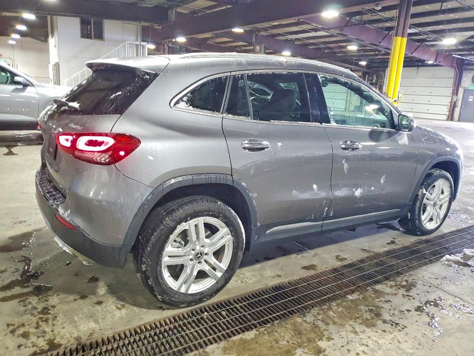 50492626 :رقم المزاد ، W1N4N4HB7MJ243264 vin ، 2021 Mercedes-benz Gla مزاد بيع