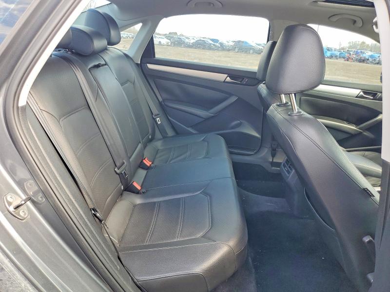 49785076 :رقم المزاد ، 1VWBN7A30DC078677 vin ، 2013 Volkswagen Passat مزاد بيع