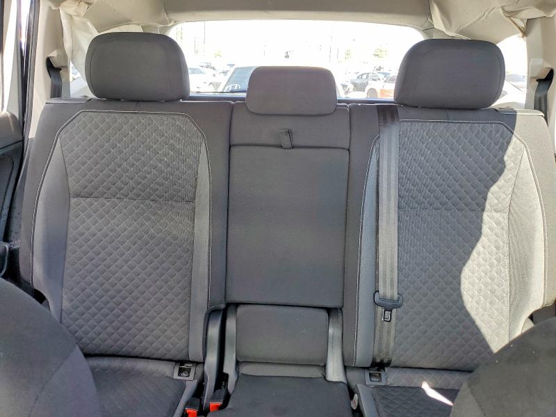 49574366 :رقم المزاد ، 3VV1B7AX0MM117777 vin ، 2021 Volkswagen Tiguan مزاد بيع