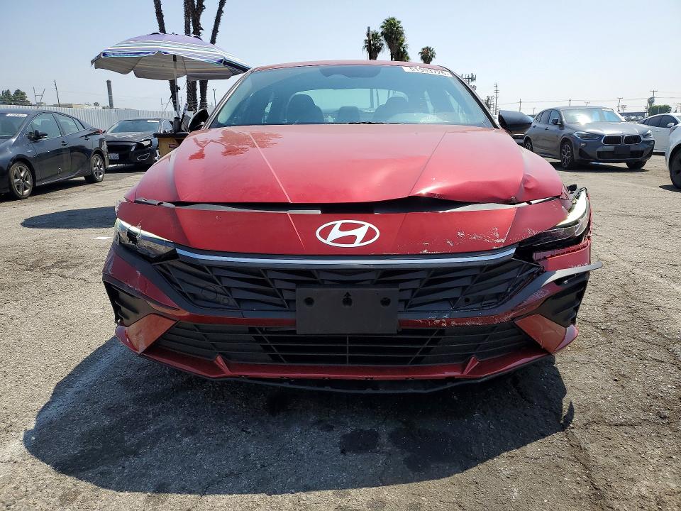 51993726 :رقم المزاد ، KMHLM4DG5SU869281 vin ، 2025 Hyundai Elantra مزاد بيع