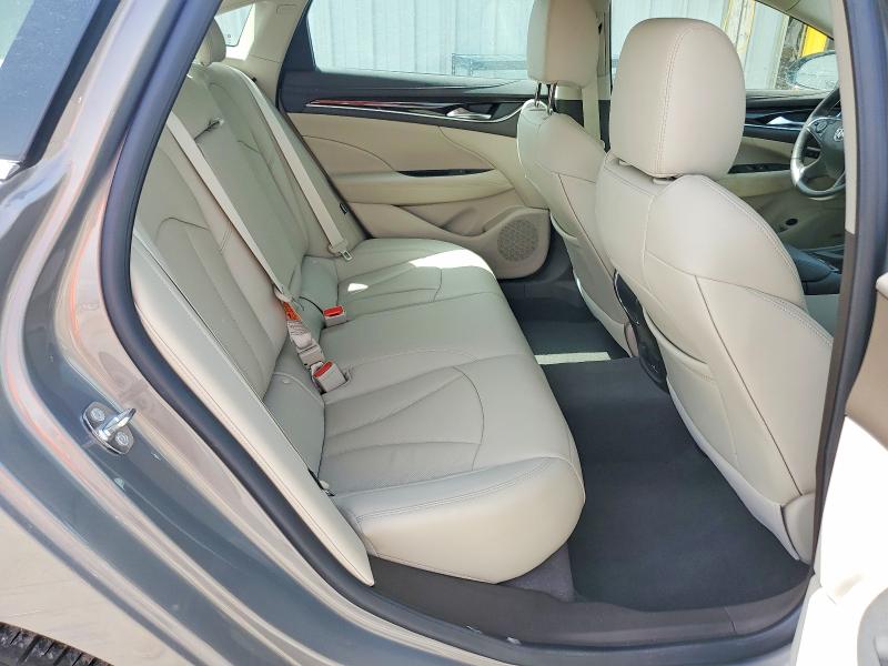 49900966 :رقم المزاد ، 1G4ZR5SS3JU118042 vin ، 2018 Buick Lacrosse مزاد بيع