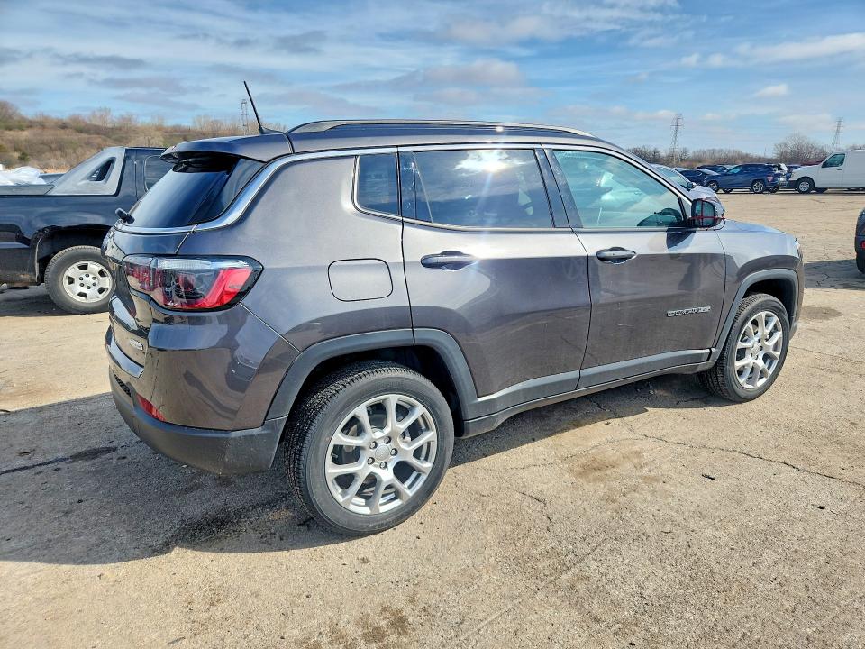 Продажа на аукционе авто 2022 Jeep Compass, vin: 3C4NJDFB4NT211537, номер лота: 48410756