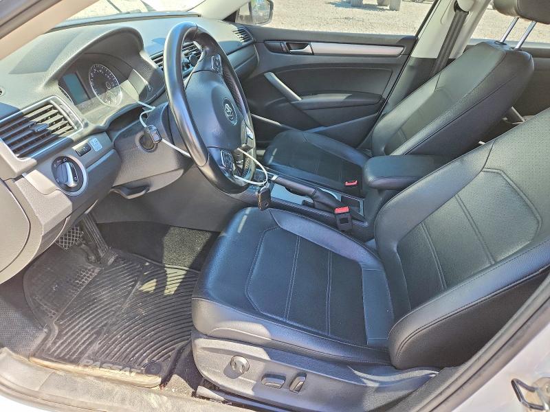 51373996 :رقم المزاد ، 1VWBN7A37EC077124 vin ، 2014 Volkswagen Passat مزاد بيع